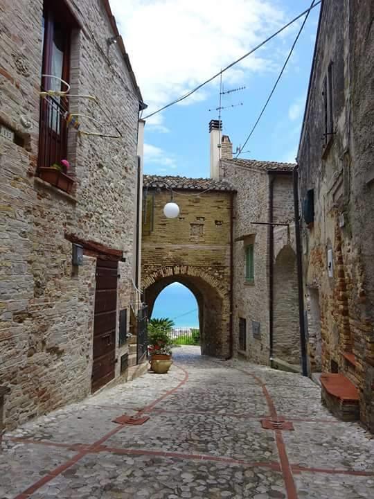 Il Frutteto Bed And Breakfast Ripattone Exterior photo