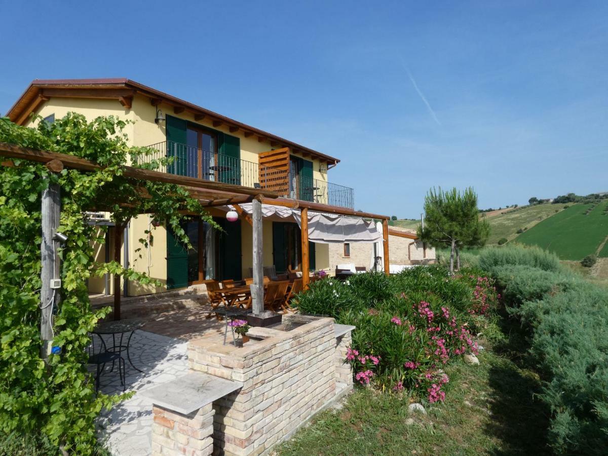 Il Frutteto Bed And Breakfast Ripattone Exterior photo